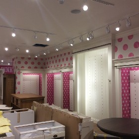 Custom Wallcovering & Stenciling